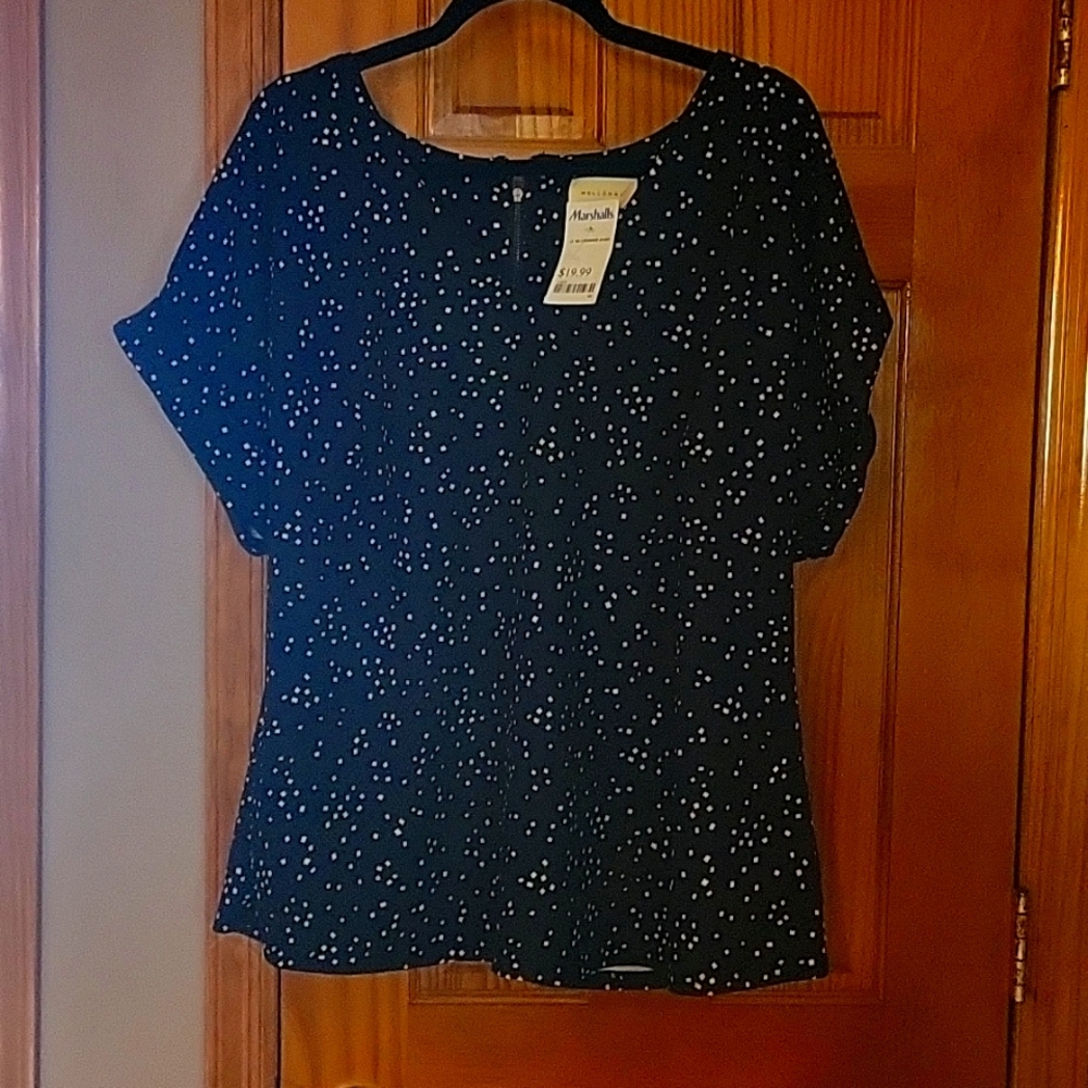Melloday 1x Black short sleeve blouse with white squares new with tags